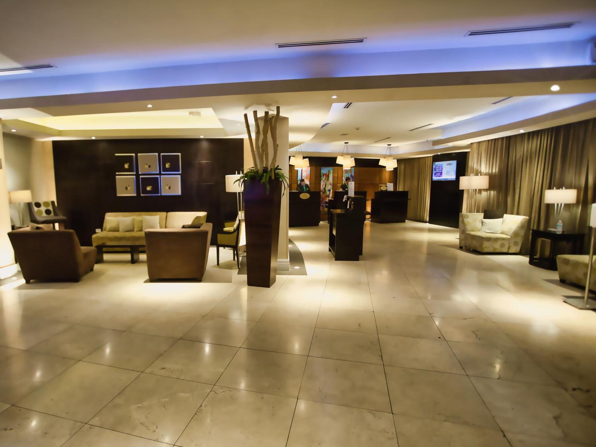 Hotel Lucerna Mexicali Exteriör bild